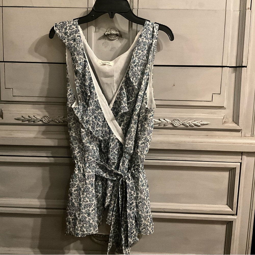 Size L, Max Studio Professional Work Blouse, Tie in the Front